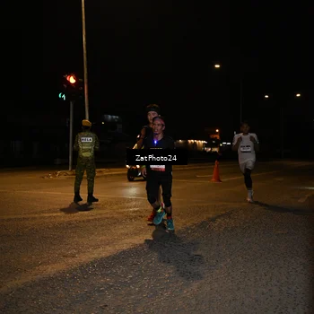 Runner Photo 7670445