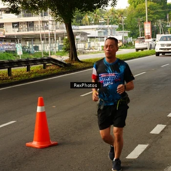 Runner Photo 7670464