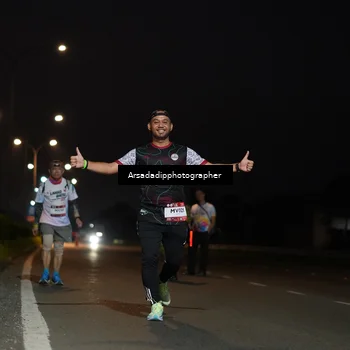 Runner Photo 7670466