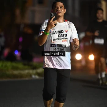 Runner Photo 7670488