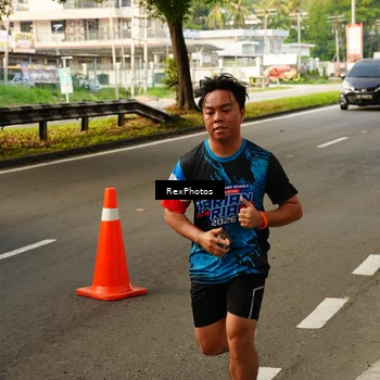 Runner Photo 7670490