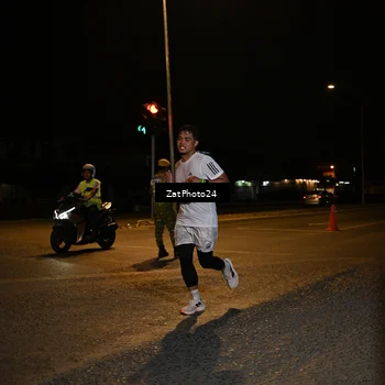 Runner Photo 7670507
