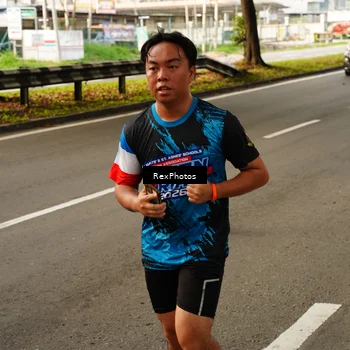 Runner Photo 7670508