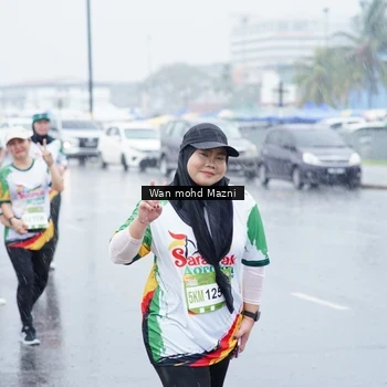 Runner Photo 7670531