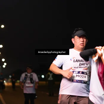 Runner Photo 7670556