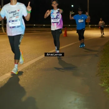 Runner Photo 7670558