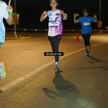 Runner Photo 7670564