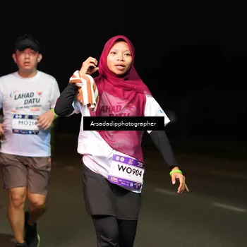 Runner Photo 7670572