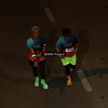 Runner Photo 7670575