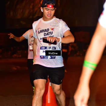 Runner Photo 7670587