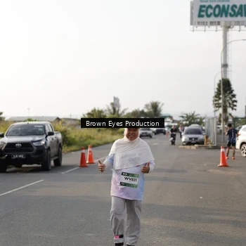 Runner Photo 7670590