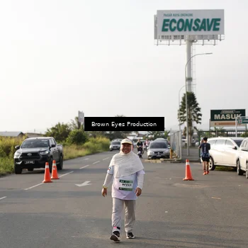 Runner Photo 7670591