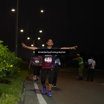 Runner Photo 7670603