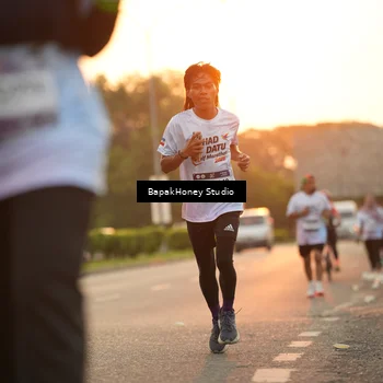 Runner Photo 7670605