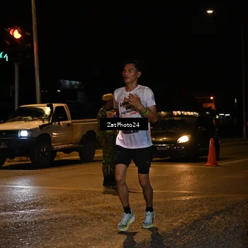 Runner Photo 7670610