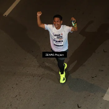 Runner Photo 7670611