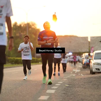 Runner Photo 7670612