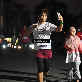 Runner Photo 7670629