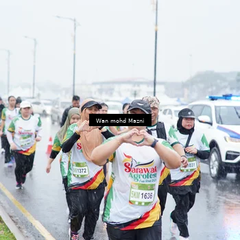 Runner Photo 7670633