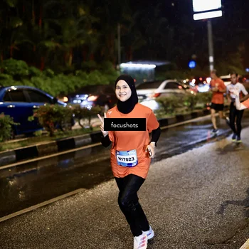 Runner Photo 7670634