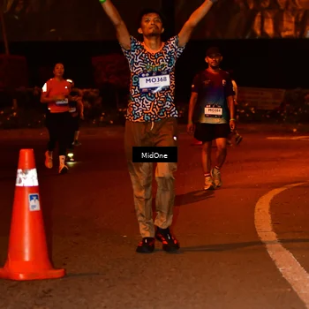 Runner Photo 7670638