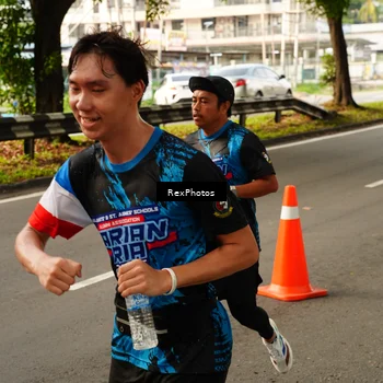 Runner Photo 7670647