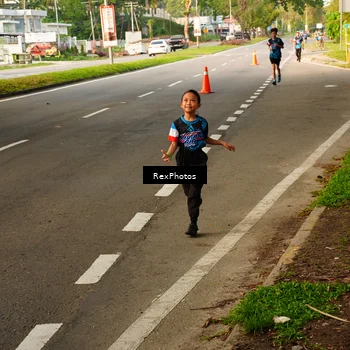 Runner Photo 7670654