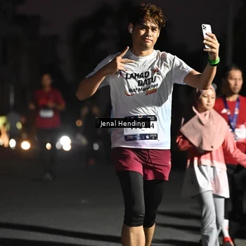 Runner Photo 7670657