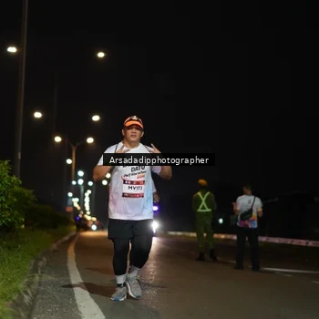 Runner Photo 7670666