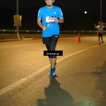 Runner Photo 7670678