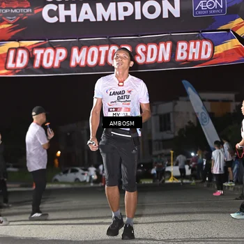 Runner Photo 7670679
