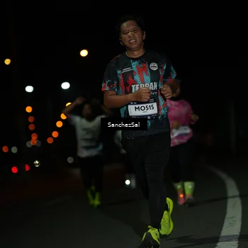 Runner Photo 7670684