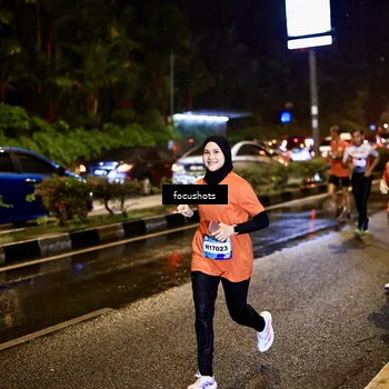 Runner Photo 7670690