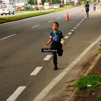 Runner Photo 7670695