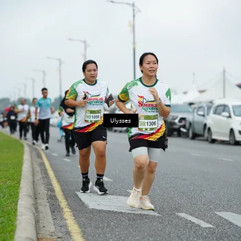 Runner Photo 7670698