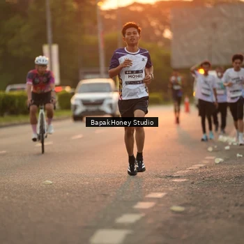 Runner Photo 7670706