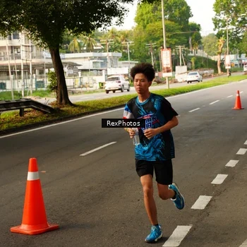 Runner Photo 7670716