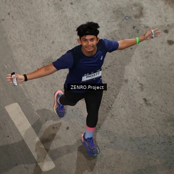 Runner Photo 7670721