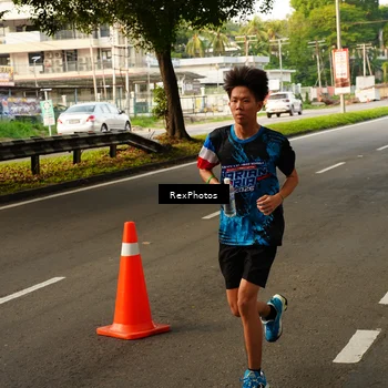 Runner Photo 7670735
