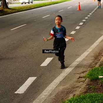 Runner Photo 7670737