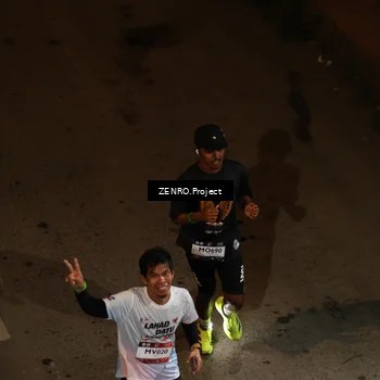 Runner Photo 7670743