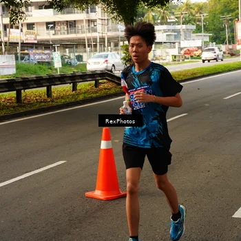 Runner Photo 7670746
