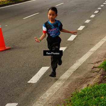Runner Photo 7670750