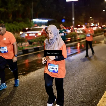 Runner Photo 7670753