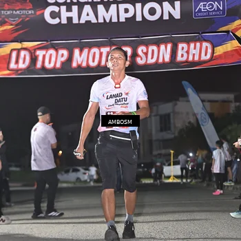 Runner Photo 7670759