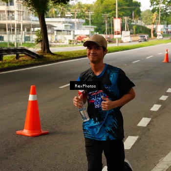 Runner Photo 7670771