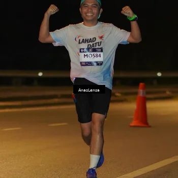 Runner Photo 7670775