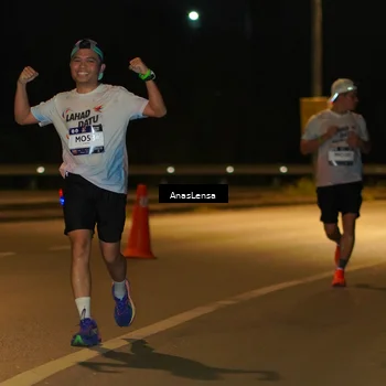 Runner Photo 7670776