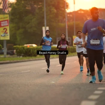 Runner Photo 7670787
