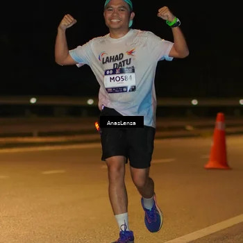 Runner Photo 7670790